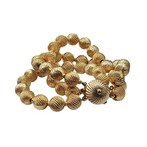 Vintage Pegasus Coro Fluted Bead Triple Strand Bracelet with Decorative Box Clas - Picture 4 of 6